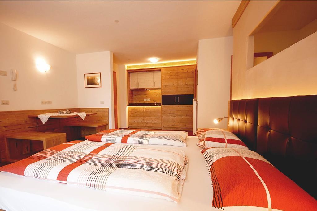 Residence Araldina San Cassiano  Δωμάτιο φωτογραφία