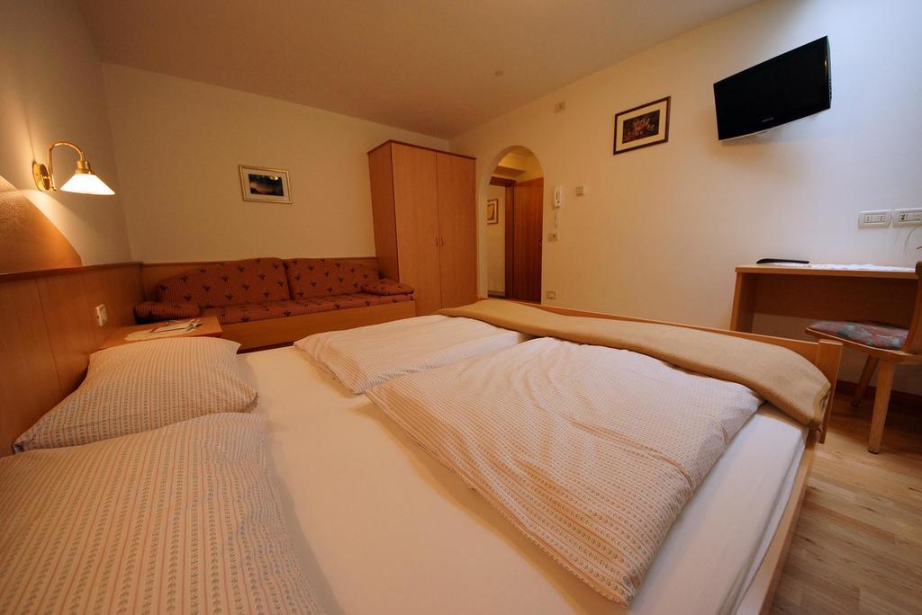 Residence Araldina San Cassiano  Εξωτερικό φωτογραφία